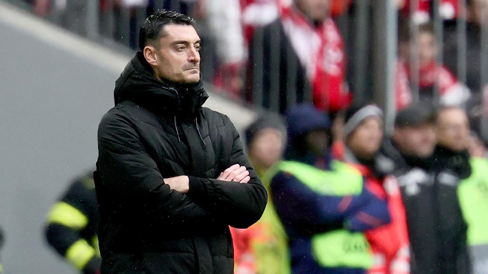 Eintracht Frankfurt part ways with Albert Riera after brief spell in charge