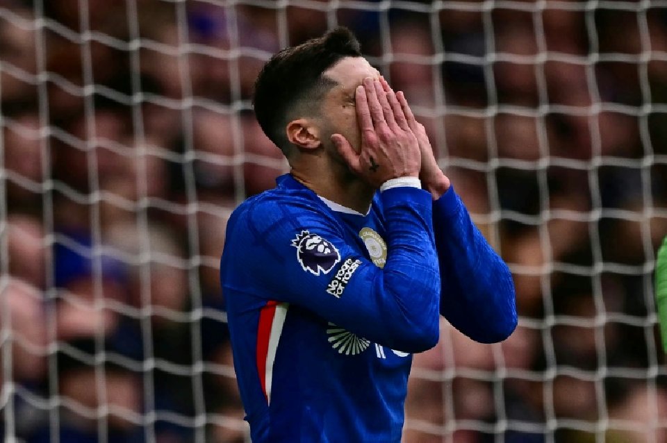 Chelsea players 'did not do their job' in Burnley draw, fumes Rosenior