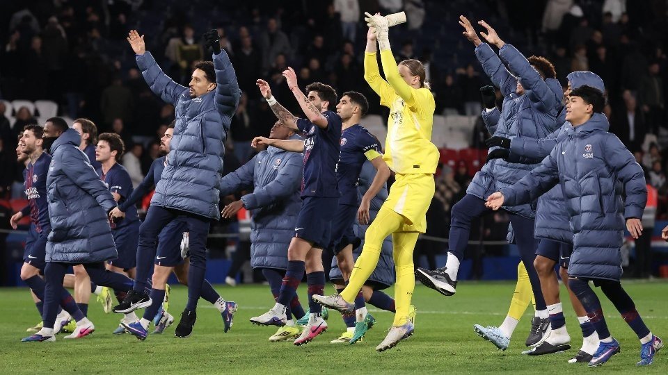 París vuelve a la cima