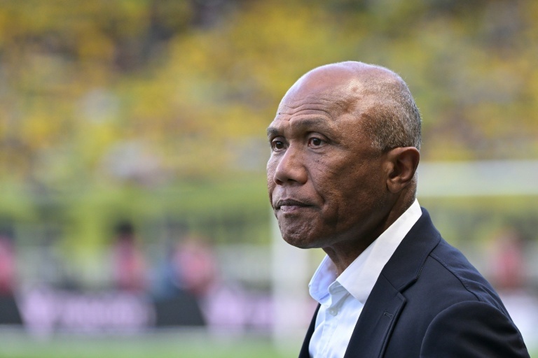 Antoine Kombouaré arrive au Paris FC pour assurer son maintien