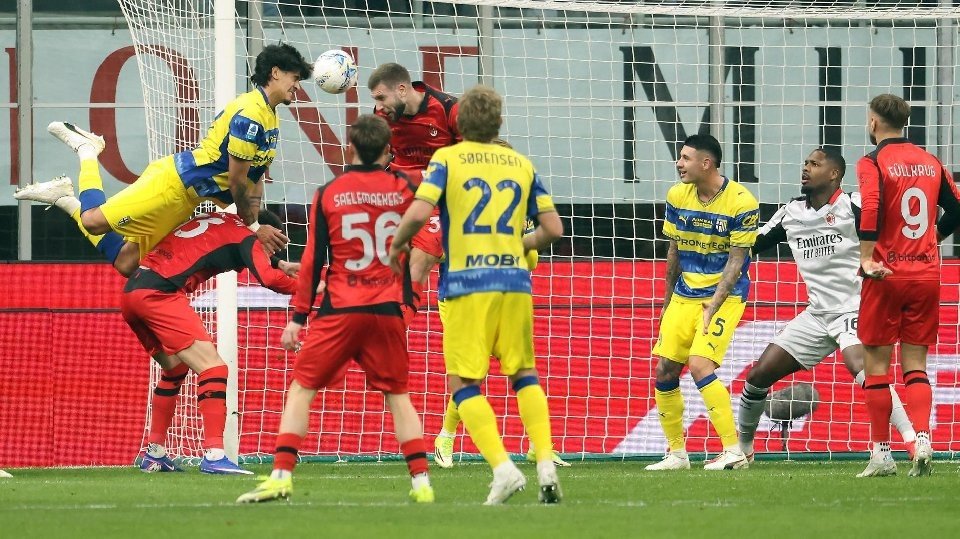El Milan vuelve a probar el amargo sabor de una derrota