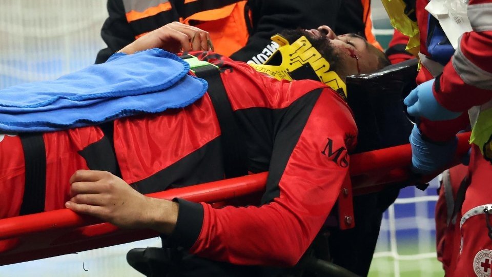Loftus-Cheek, hospitalizado tras un escalofriante golpe con el portero del Parma