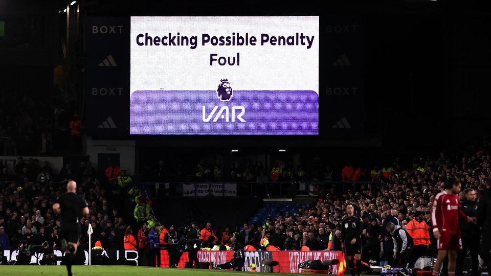 Detenido un árbitro en Rusia por sobornos a favor del Khimki