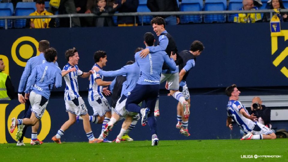 Una Real B al alza asalta Cádiz