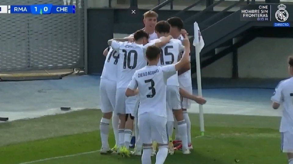 Un tanto de Daniel Yáñez dio al Real Madrid la victoria por 1-0 frente al Chelsea y el pase a los cuartos de final de la Youth League. Los blancos se medirán en la siguiente ronda al Sporting CP.