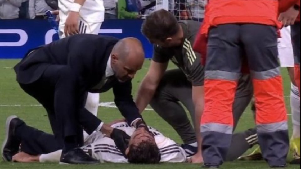 Asencio spaventa il Bernabéu: trasportato via con il collare