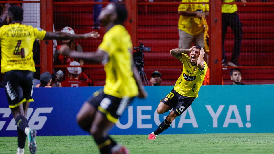 Barcelona rompe el hechizo del Diego Maradona