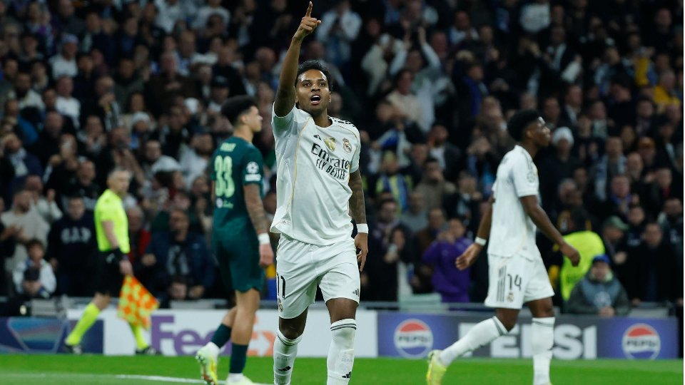 Rodrygo volta aos treinos com bola no Real Madrid