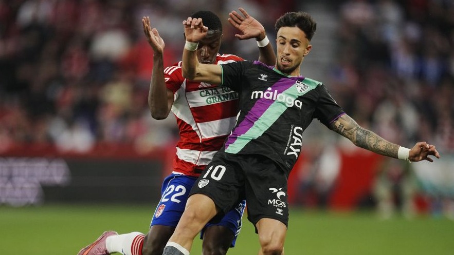 Larrubia pone a tiro la segunda plaza