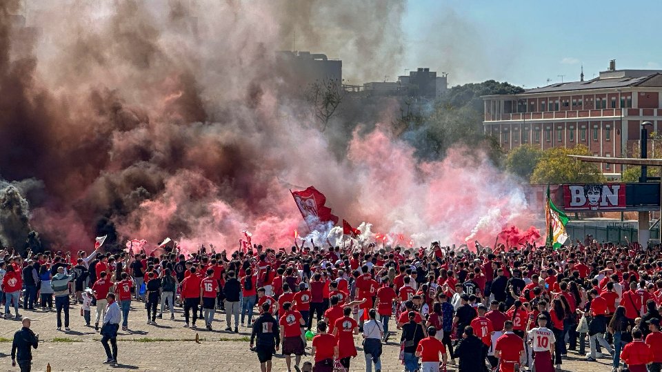 Un derbi de alto riesgo: la Policía evitó dos reyertas antes del Betis-Sevilla