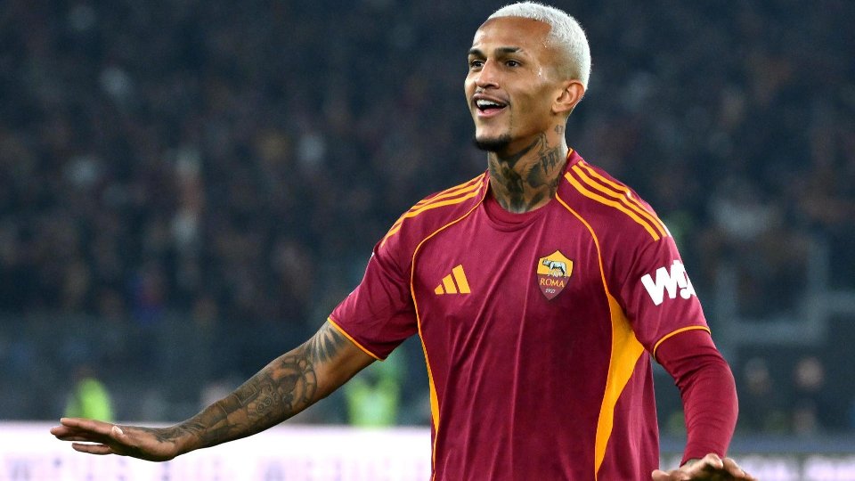 Real Madrid e Barcelona disputam o avançado da Roma