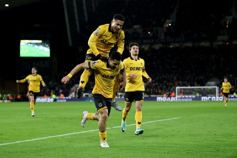 Liverpool croqué par les 'Wolves'