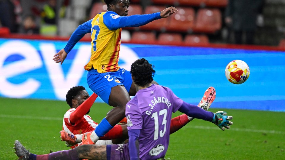 Actualidad del Valencia: Otorbi renueva dos años más