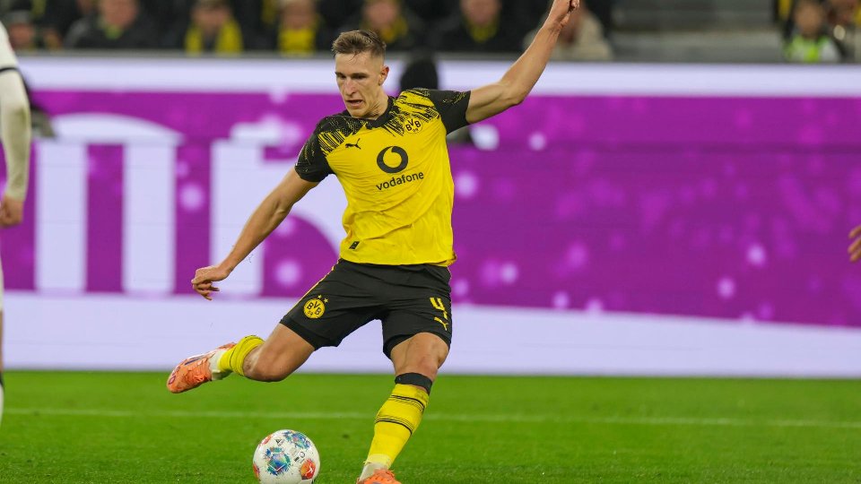 La cláusula de Schlotterbeck para renovar que apunta a Bayern o Madrid