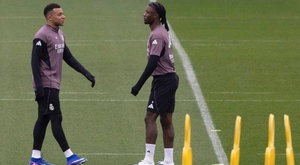 Mbappé y Carreras apuran para estar ante el City