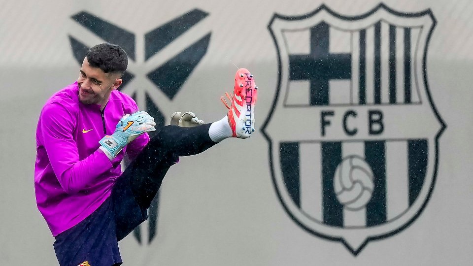 Sin debate ante Serbia: De la Fuente descarta a Joan García