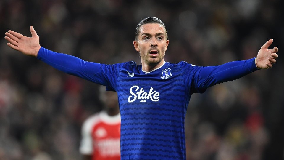 Jack Grealish weighing up Manchester City return or Everton move