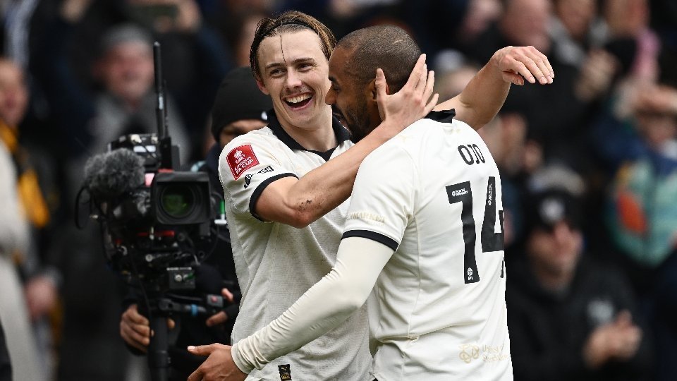 Historique : le dernier de League One 'sort' Sunderland de la FA Cup