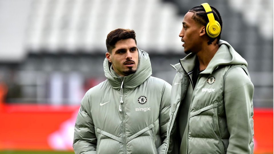 Il Barcellona punta su Pedro Neto per rinforzare le fasce