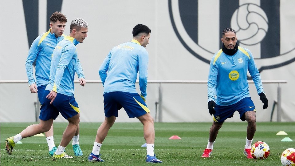 El Barcelona prepara el duelo ante Osasuna. EFE