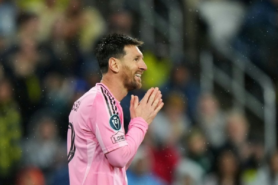 Lionel Messi teve o 900º gol da carreira adiado nesta quarta-feira, após o Inter Miami empatar em 0 a 0 com o Nashville pela CONCACAF Champions Cup.