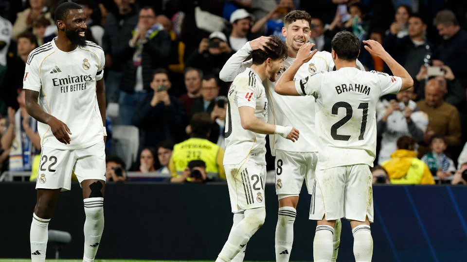 De goleada: Real Madrid atropela o Elche e se aproxima da liderança da LaLiga