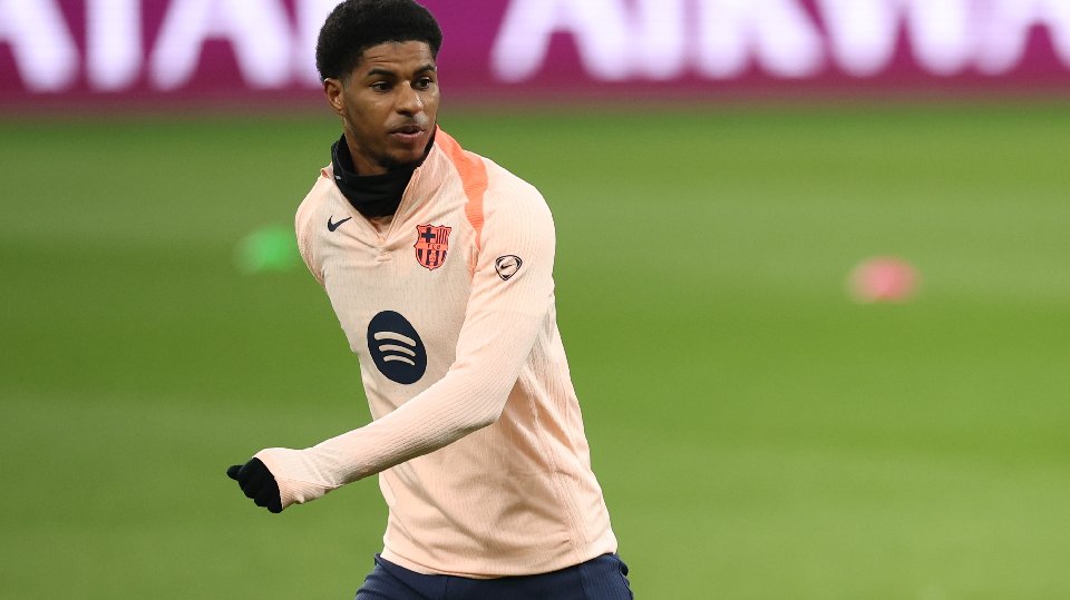 Barcelona adia contratação de Rashford devido a restrições financeiras