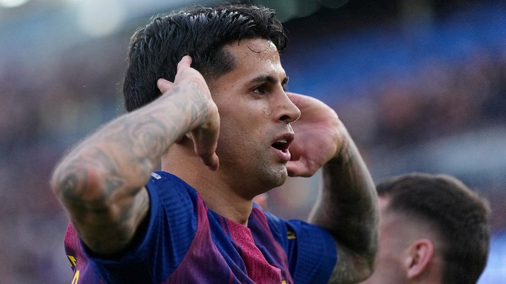 Le Barça souhaite s'assurer les services définitifs de João Cancelo. AFP