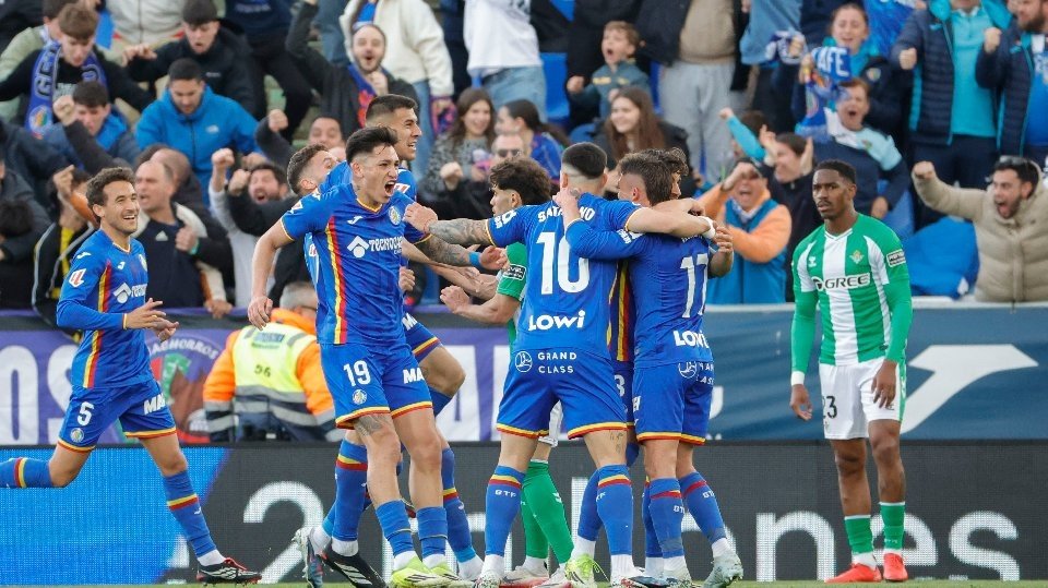 La última hora del Getafe y su actualidad deportiva en formato breve para que estés al día de las noticias del equipo azulón en Primera División.