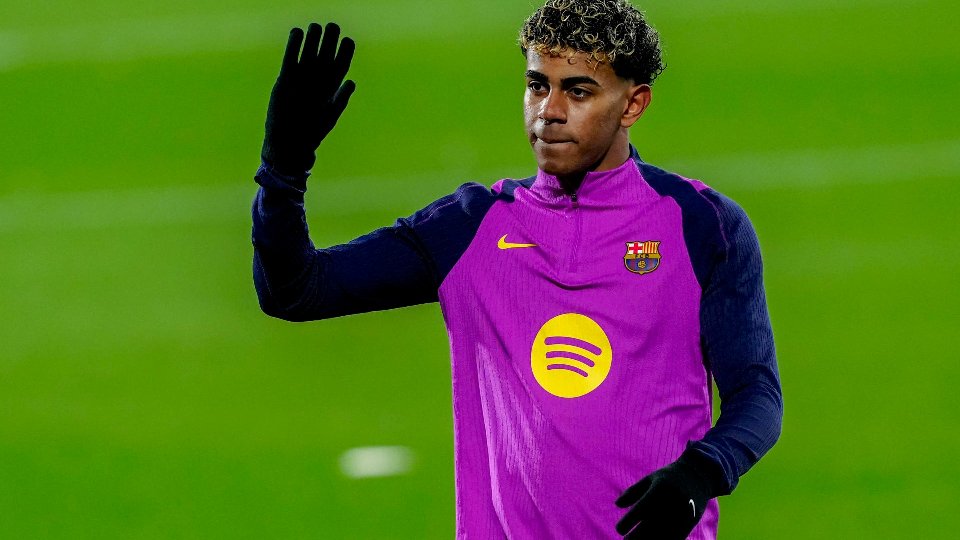 Javier Balboa critica postura de Lamine Yamal em campo