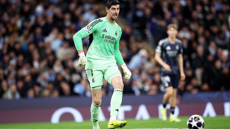 Courtois, mes y medio de baja con una lesión en el cuádriceps