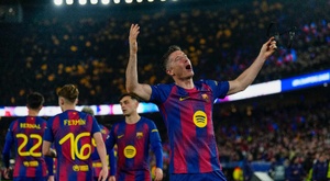 El Barça se vuelve loco en el 'manicamp' Nou