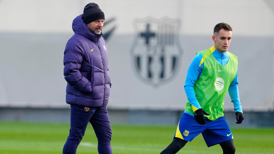 El Barça solo entrena con Szczesny, Casadó y Gavi