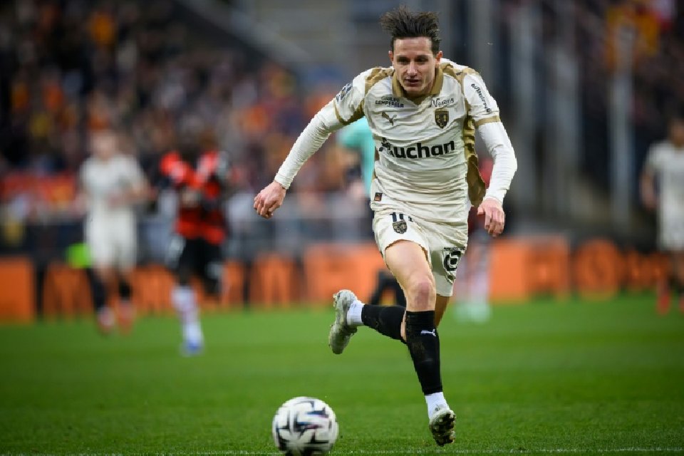 Lens luta pelo topo; Lyon e Monaco medem forças em clássico de dinâmicas opostas