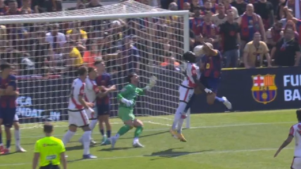 Araujo se impuso a Ciss y colocó el 1-0 ante el Rayo