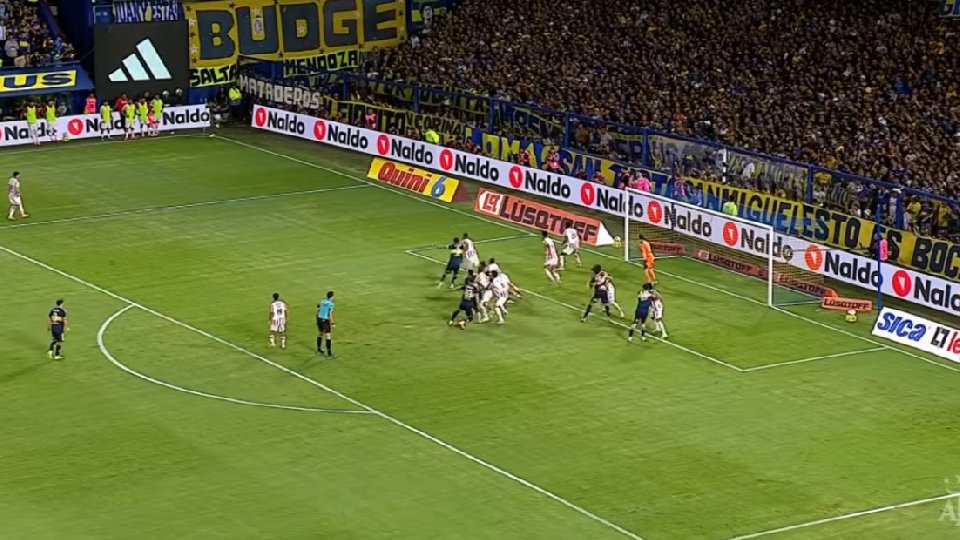 River sigue en racha; Boca rompe la suya