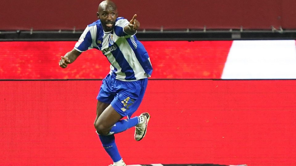 El Oporto mete la directa hacia el título