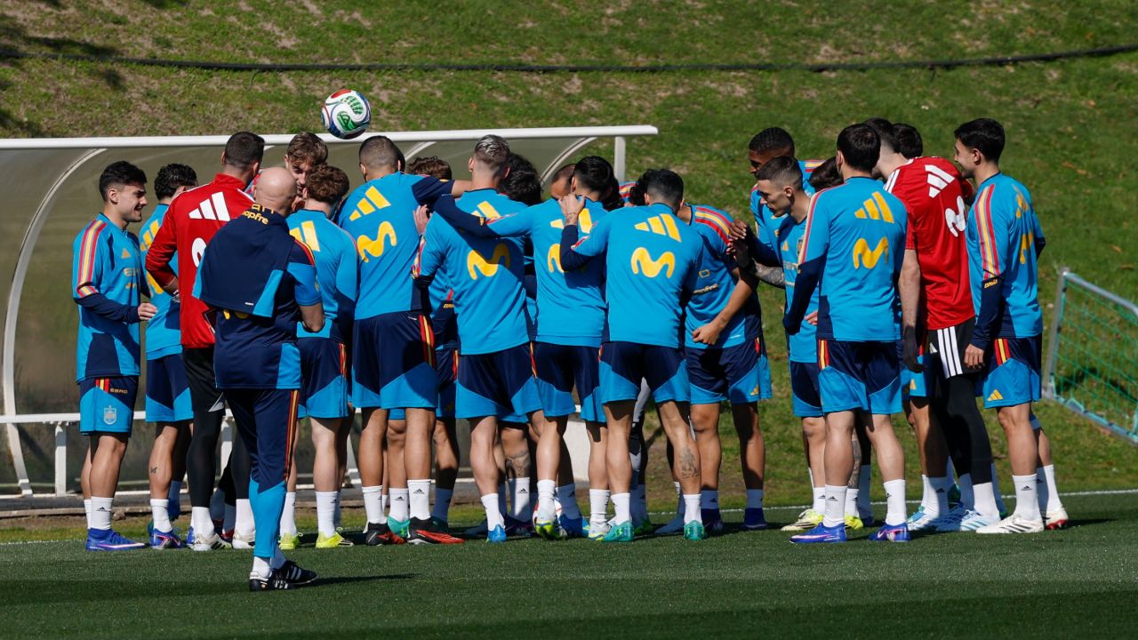 Lamine, Llorente y Laporte, bajas en la primera sesión