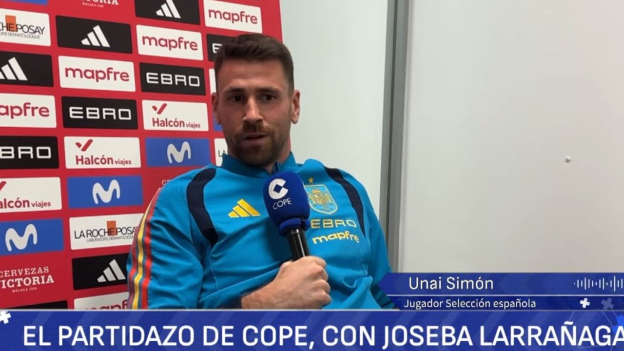 Joan García es el portero que más se acerca a Courtois en la Liga