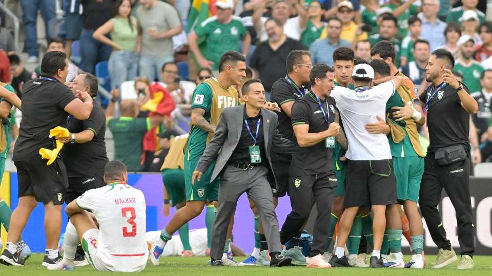 La paciencia de Bolivia remonta a Surinam