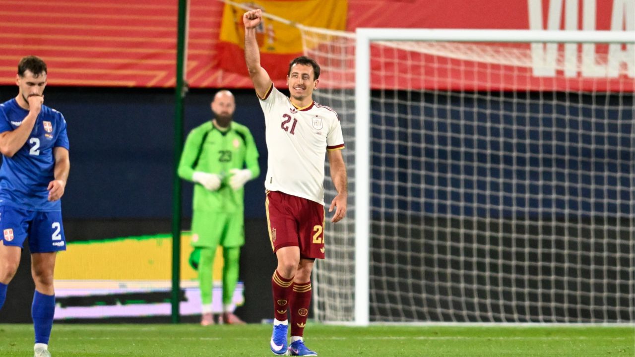 Oyarzabal, el primer español que marca o asiste en diez partidos seguidos