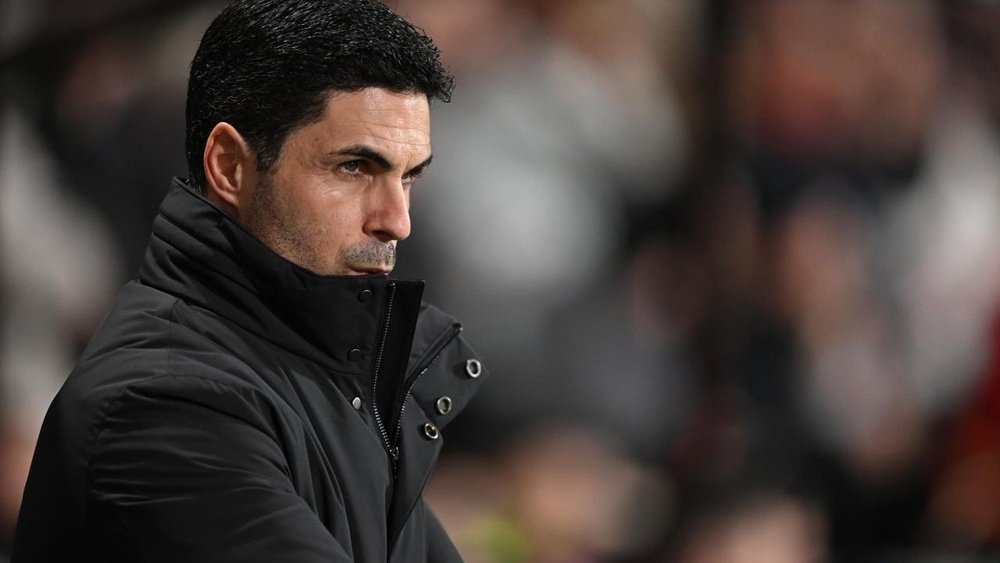 Mikel Arteta a exhorté Arsenal à réagir après la défaite surprise (2-1) concédée face aux Saints. EFE/Daniel Hambury