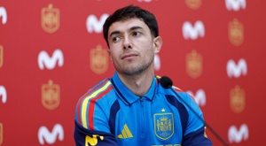 Zubimendi, baja con España por molestias en la rodilla