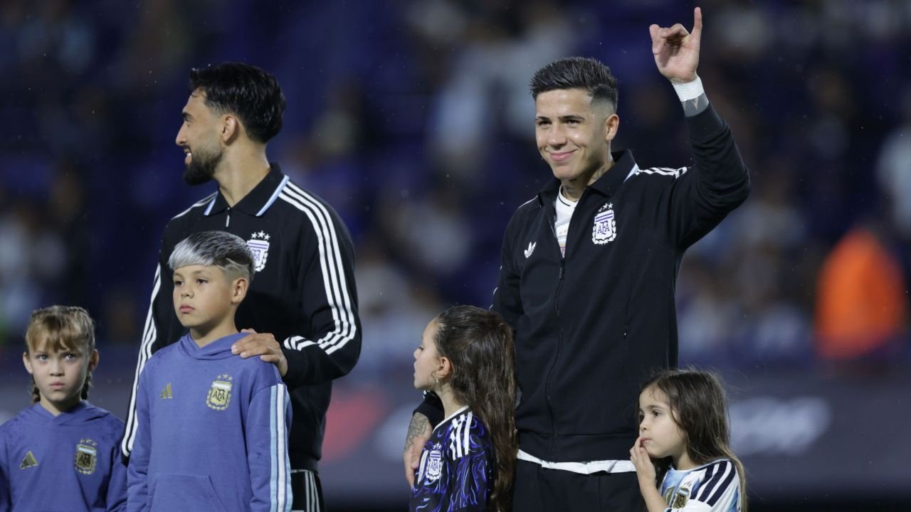 Entre sim e não: a situação de Enzo Fernández com o Real Madrid. EFE