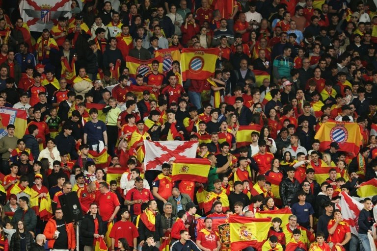 El Gobierno lleva a la Fiscalía los insultos racistas en el RCDE Stadium. AFP/Lluis Gene