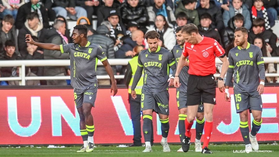 El Burgos cede dos puntos