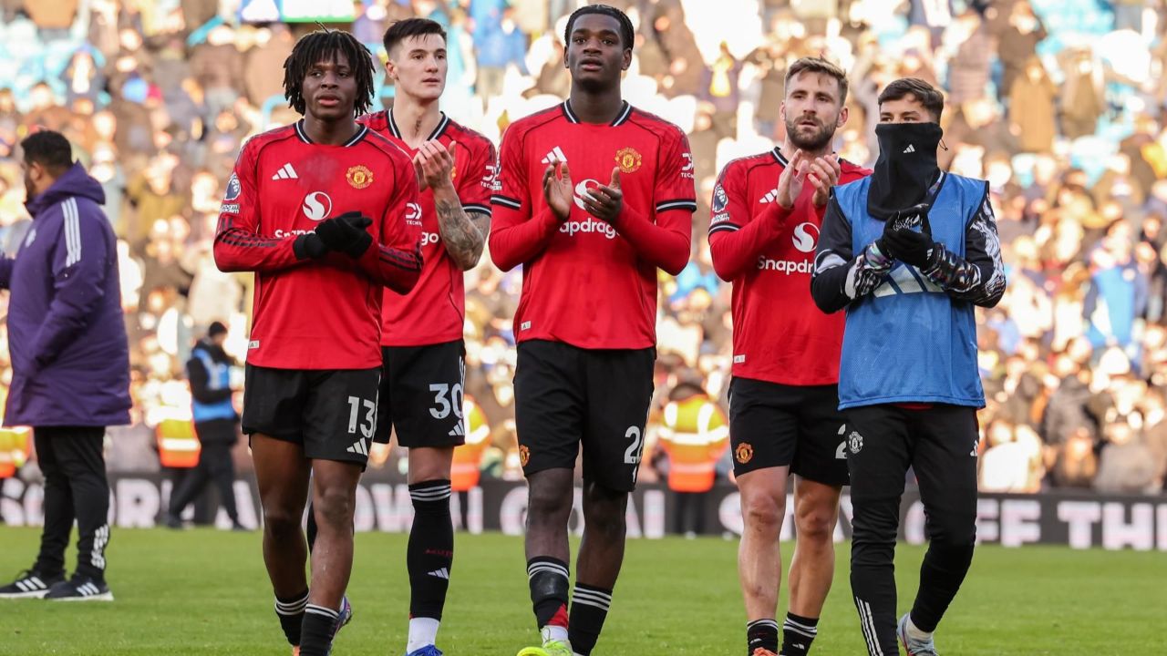 Manchester United define lista para treinos em Dublin; Dalot e Heaton são baixas