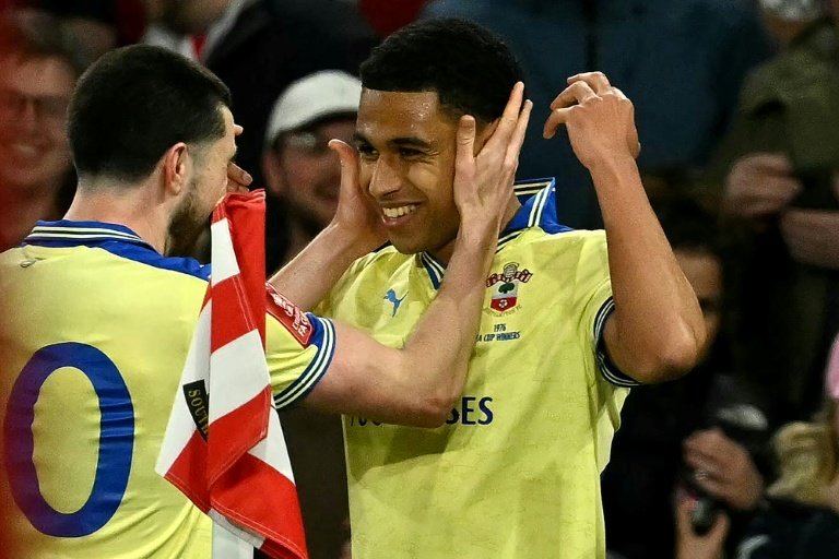 El 'Spygate' salpica el ascenso a la Premier
