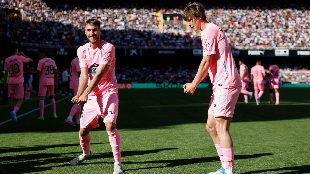 OFFICIAL: Celta Vigo defender Oscar Mingueza joins Palace on four-year deal