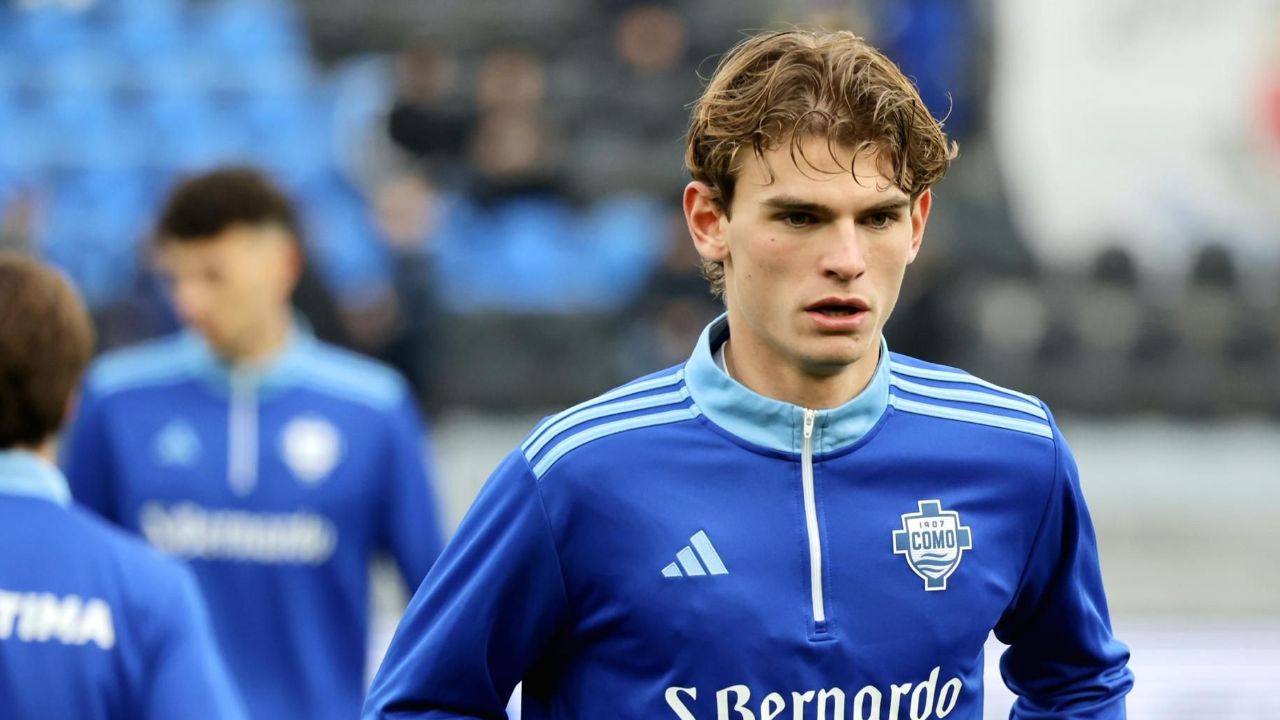 Nico Paz, hospitalizado con problemas de visión por un golpe en la cabeza